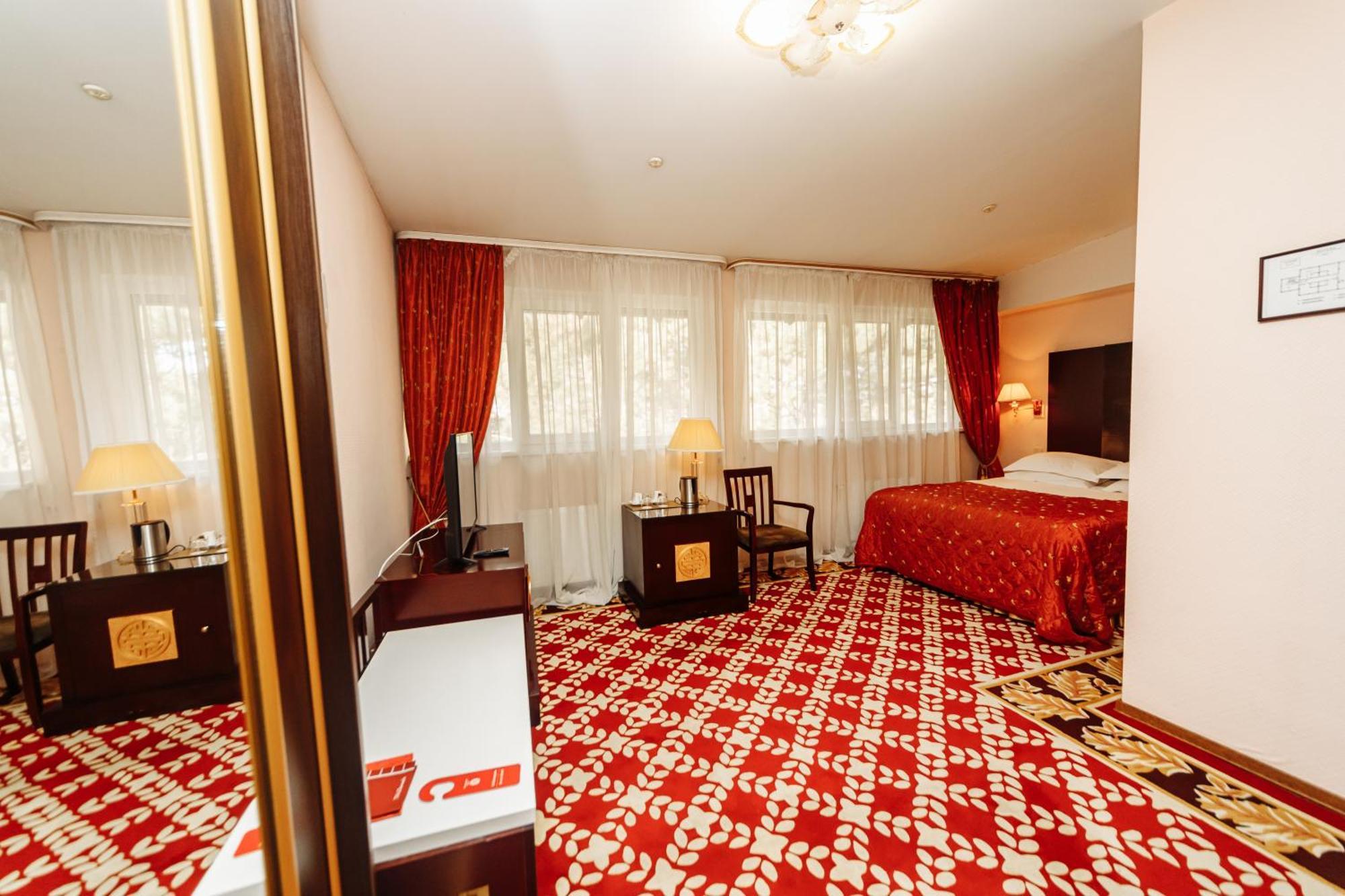Hotel Royal Florence Chişinau Exteriör bild